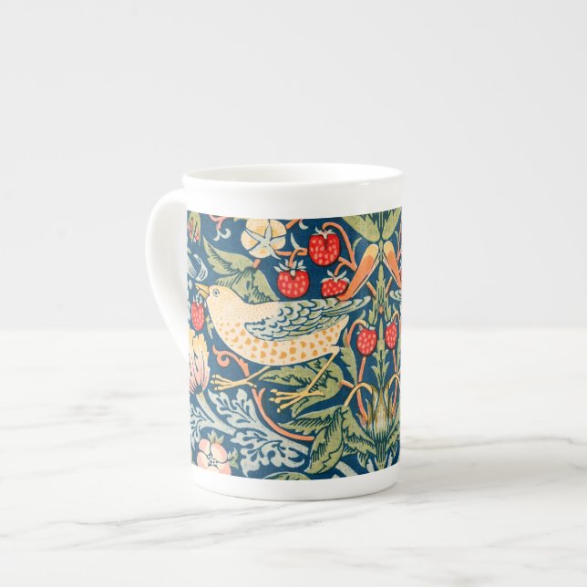 Tasse En Porcelaine William Morris Strawberry Thief Motif floral (Devant gauche)