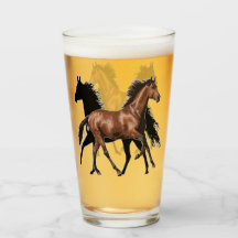 Tasse en verre de cheval