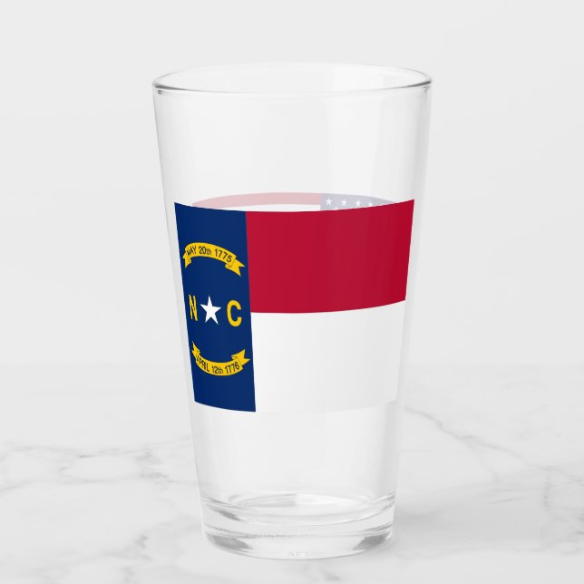 Tasse en verre patriotique avec drapeau de Carolin (Devant)