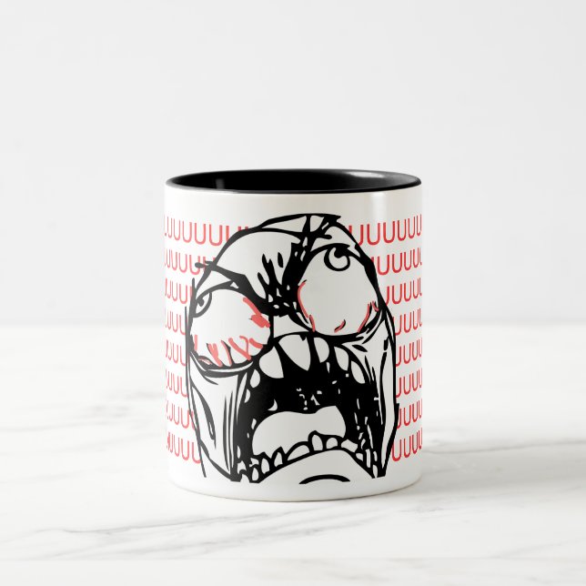 TASSE ÉPIQUE DE VISAGE DE RAGE (Centre)
