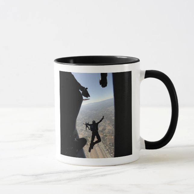 Tasse Équipe de parachutistes de l'US Air Force Academy (Droite)