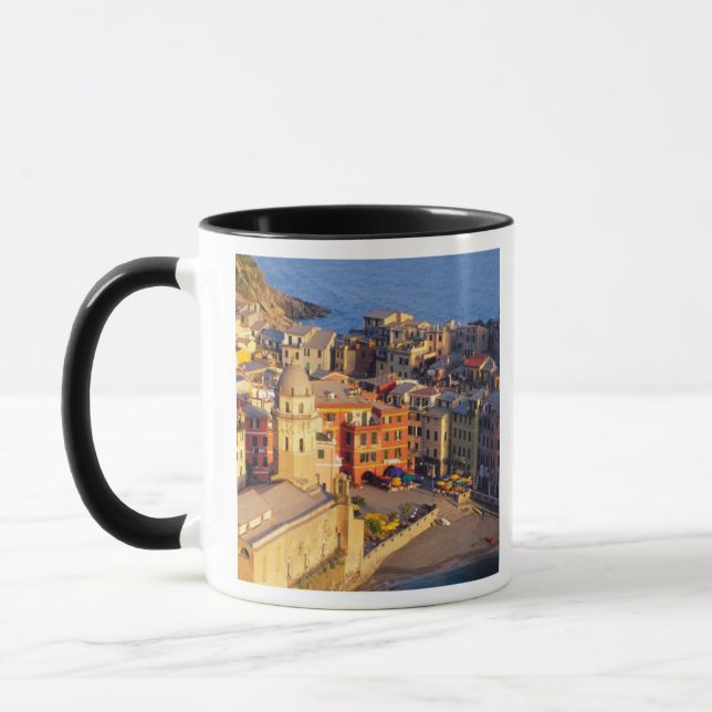 Tasse Europe, Italie, Cinque Terre. Village de Vernazza (Gauche)