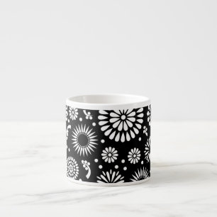 Tasse Expresso Boho fleurs Motif floral vectoriel noir et blanc