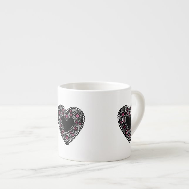 Tasse Expresso Coeur de dentelle noire (Devant droit)