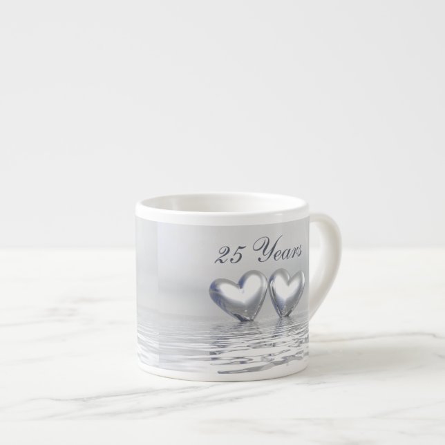 Tasse Expresso Coeurs de l'anniversaire d'argent (Devant droit)
