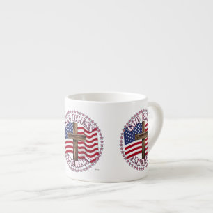 Tasse Expresso Dieu bénisse l'Amérique et croise avec les États-U