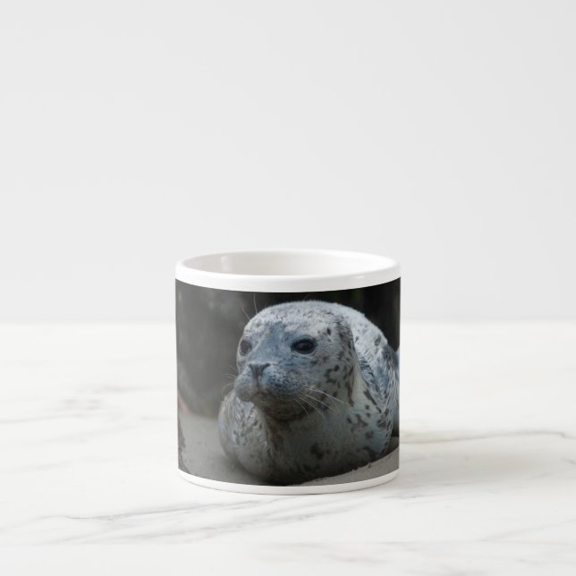 Tasse Expresso Joint de port mignon de bébé recherchant sur la (Devant)