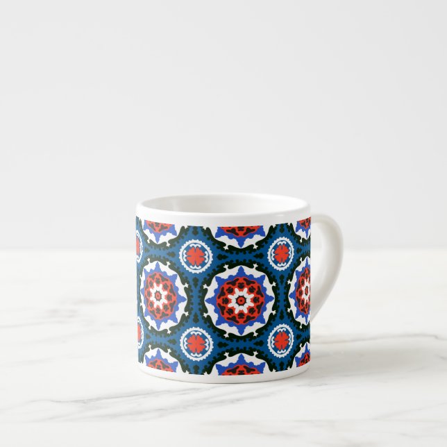 Tasse Expresso Motif de Suzani avec l'ornement audacieux (Devant droit)