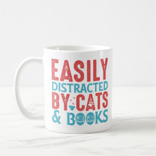 Tasse Facilement Distrait par les Chats et les Liv