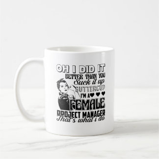 Tasse femelle de chef de projet