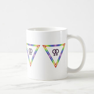tasse femelle de triangle