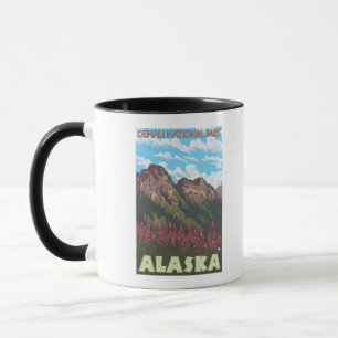 Tasse Fireweed et montagnes - parc national de Denali,