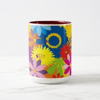 Tasse fleurie de deux tons