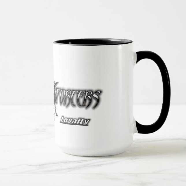 Tasse foncée d'autorités (Droite)