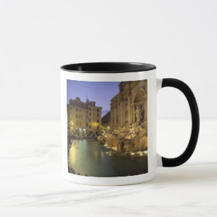 Tasse Fontaine de Trevi la nuit, Rome, Latium, Italie