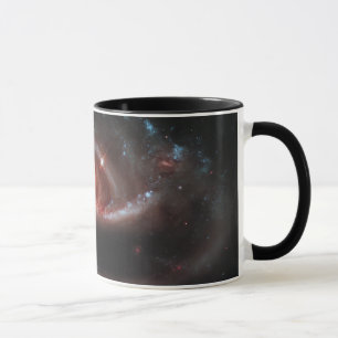 Tasse Galaxies de interaction d'arp 273 (télescope de