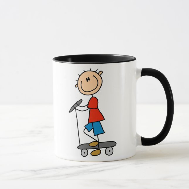 Tasse Garçon de bâton sur le scooter (Droite)