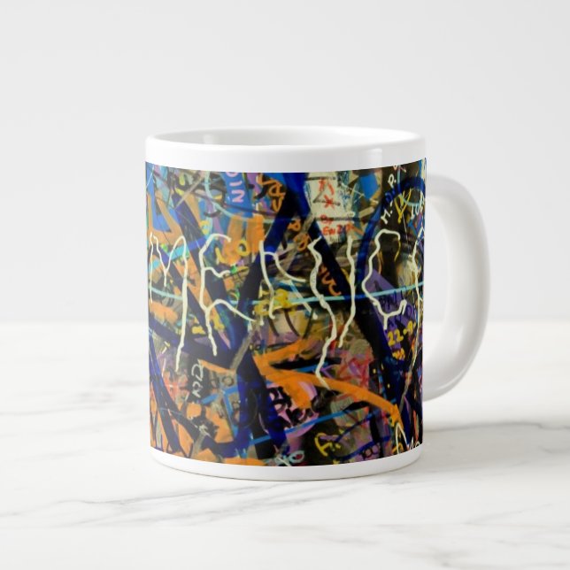 Tasse Géante Arrière - plan de graffiti (Devant droit)