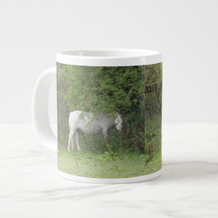 Tasse Géante Boue de Cheval blanc timide