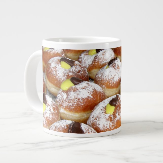 Tasse Géante Sufganiyot rempli de crème (Devant gauche)
