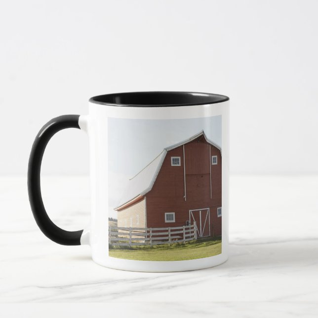 Tasse Grange dans le paysage rural (Gauche)