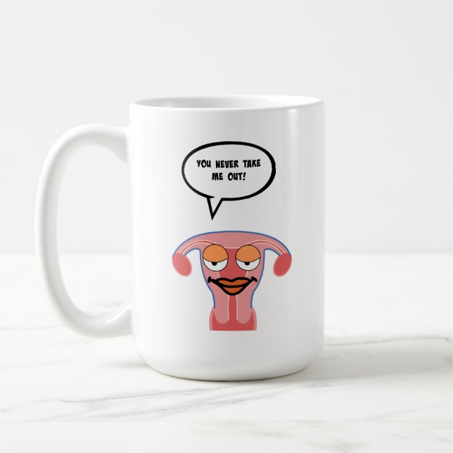 Tasse harcelante d'utérus d'amie (Gauche)