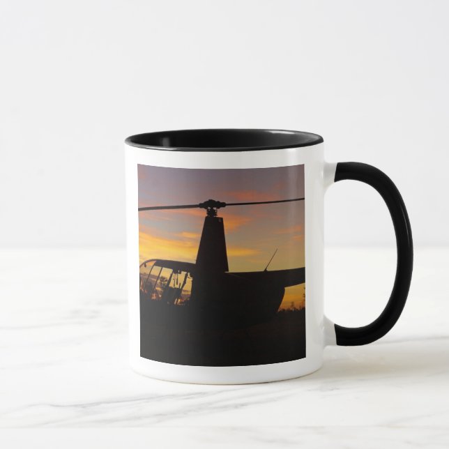 Tasse Hélicoptère Robinson R44 au coucher du soleil (Droite)