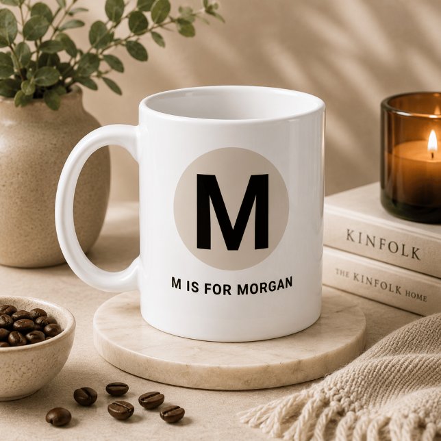 Tasse initiale moderne – Design « M comme [Nom] » (Créateur téléchargé)