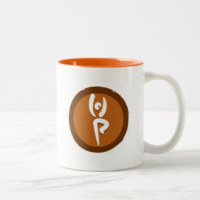 Tasse IV de yoga la "pose" (Droit)