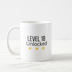 Tasse jaune de fête d'anniversaire Niveau 18 déblo