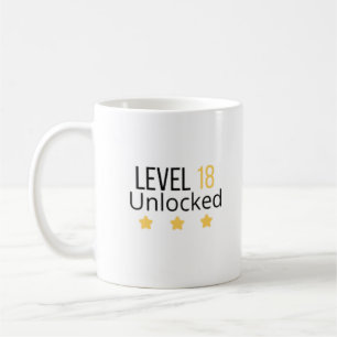 Tasse jaune de fête d'anniversaire Niveau 18 déblo