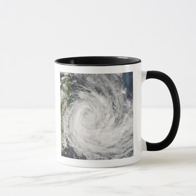 Tasse Jeu de cyclone tropical au large de Madagascar (Droite)