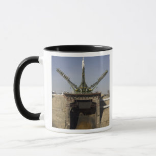 Tasse La fusée Soyouz est montée en position 3