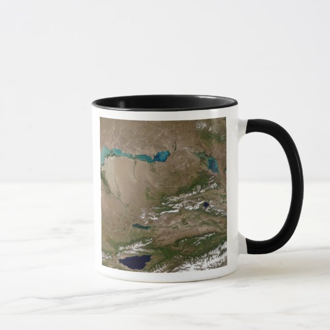 Tasse Lac Balkhash dans l'est du Kazakhstan (Droite)