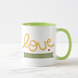 Tasse l'amour est tout que vous avez besoin