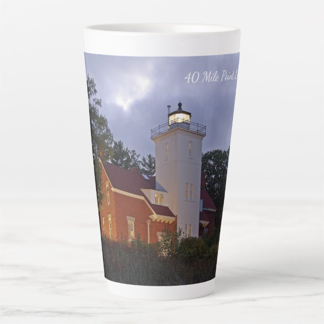 Tasse Latte 40 Mile Point Lighthouse crépuscule tresse (Devant)