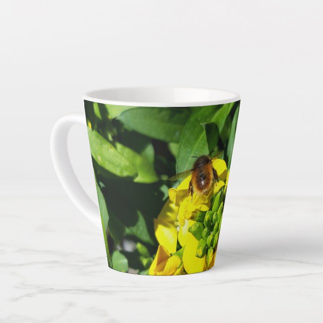 Tasse Latte Abeille sur Fleurs Jaunes (Angle gauche)