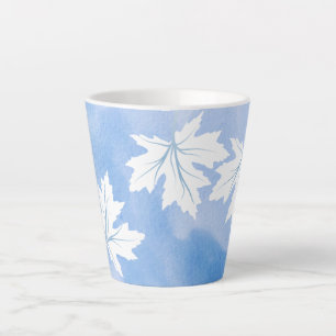 Tasse Latte Aquarelle bleue moderne et feuilles d'érable blanc