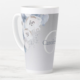 Tasse Latte Aquarelle d'hiver Monogramme floral personnalisé