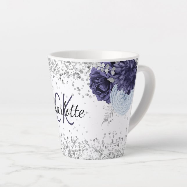 Tasse Latte Argent bleu marine florales élégant nom monogramme (Angle droit)