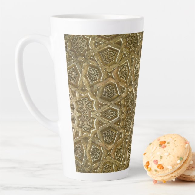 Tasse Latte Art arabe traditionnel turc Arabesque (En situation)