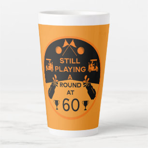 Tasse Latte Au-Dessus De La Colline Golfeur D'Anniversaire