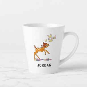 Tasse Latte Bambi jouant aux papillons