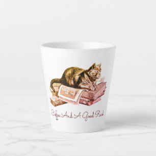 Tasse Latte Café Et Un Bon Chat De Lecture Se Trouvant Sur Une