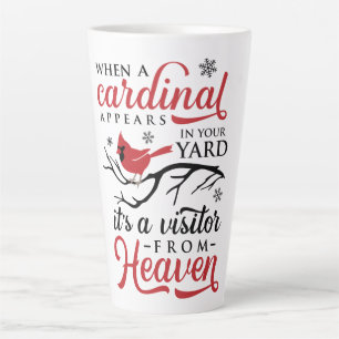Tasse Latte cardinal apparaît 