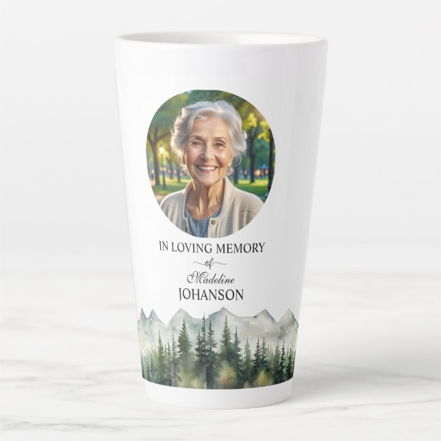 Tasse Latte Célébration de la vie des montagnes et des arbres  (Devant)