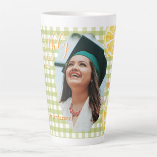 Tasse Latte Citron Gingham fraîchement diplômé 