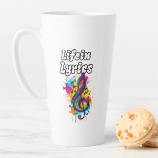 Tasse Latte Conception de typographie de notes de couleur "La