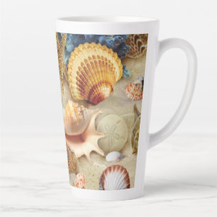 Tasse Latte Coques de mer sur la plage