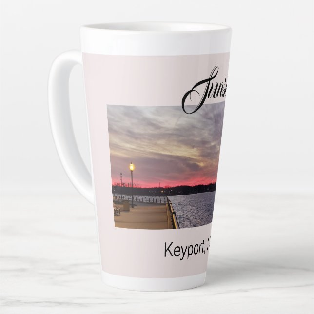 Tasse Latte Coucher de soleil au Pier Keyport NJ (Angle gauche)